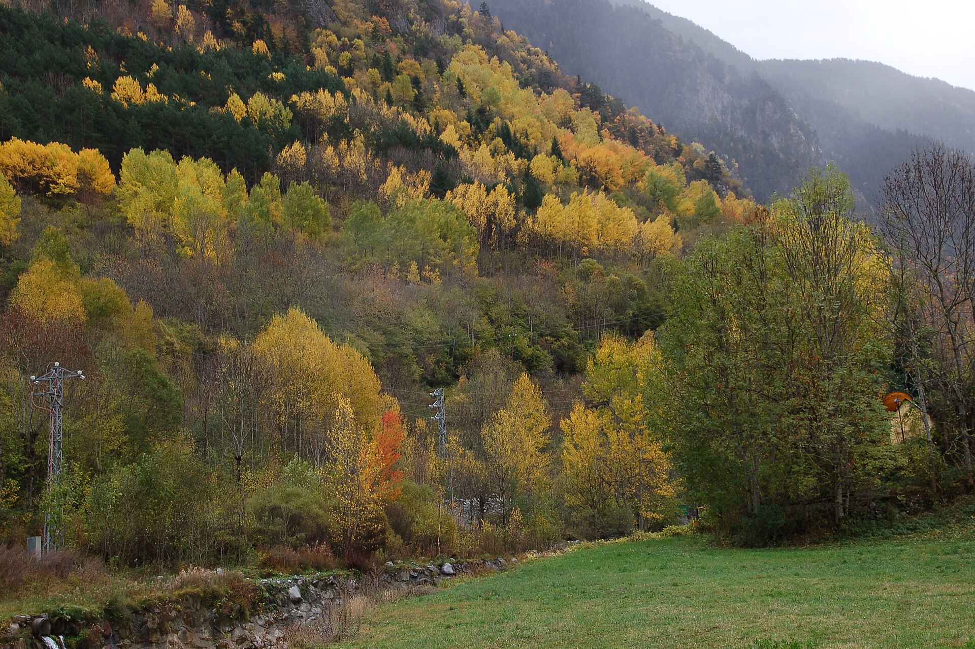 Autumn view of Arties village in the Val d'Aran