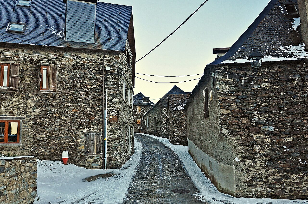 The village of Vilamòs set in the Aran Valley landscape